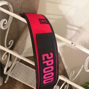 2POOD Highlighter Pink Weightlifting Belt